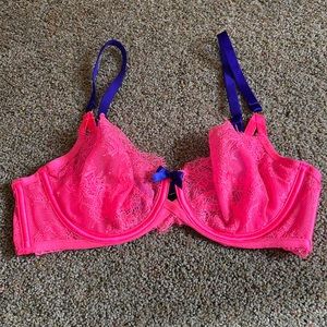 Salmon pink/Blue Victoria’s Secret sexy bra size 34D